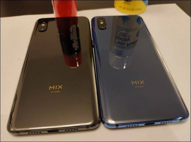 نسخه های آبی و مشکی گوشی می میکس 3